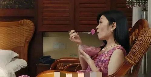 娱乐八卦吃瓜少女是谁,她是如何成为网络红人的？  第3张